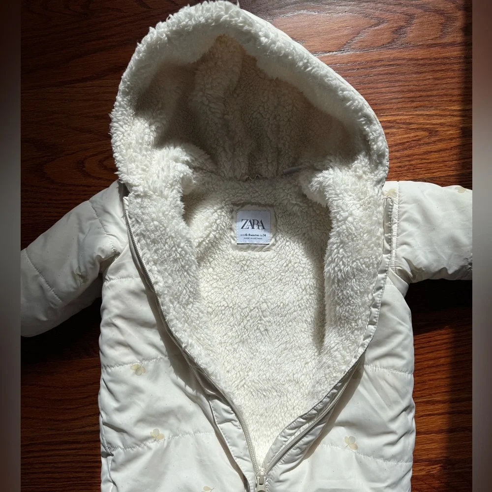 ZARA NYLON ROMPER WITH DETACHABLE MITTENS AND BOOTIES / Size 6-9 months
